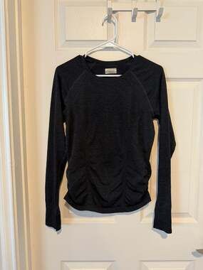 Athleta Fast Track Long Sleeve Ruched Active Top Heathered Black L